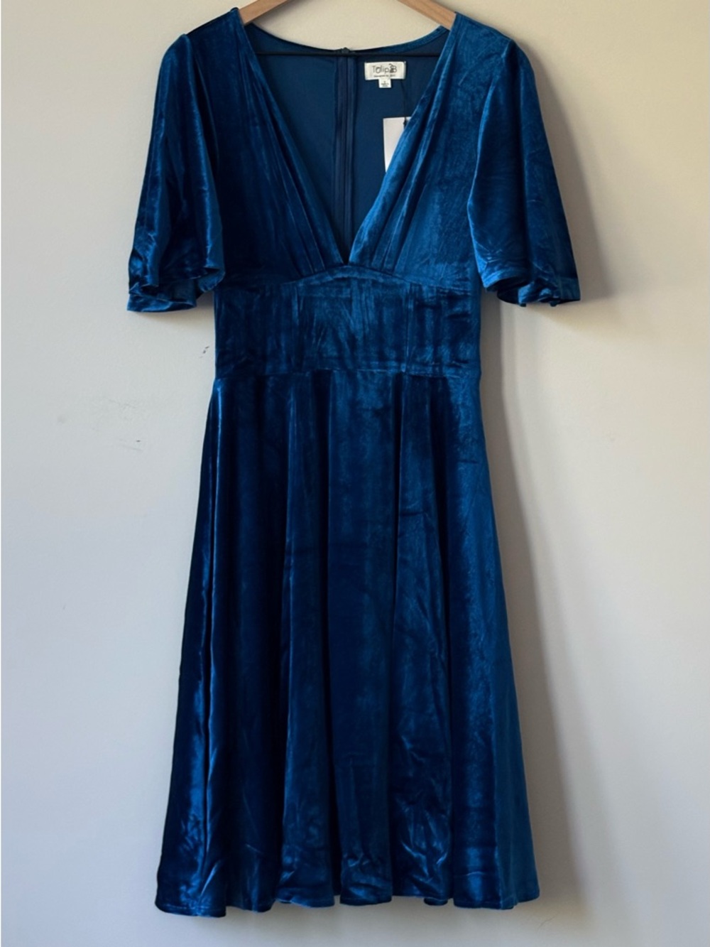 NWT Tulip B Velvet V-Neck Midi Dress
